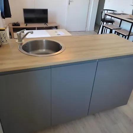 Cozy Avec Parking Privé, Wifi&linge